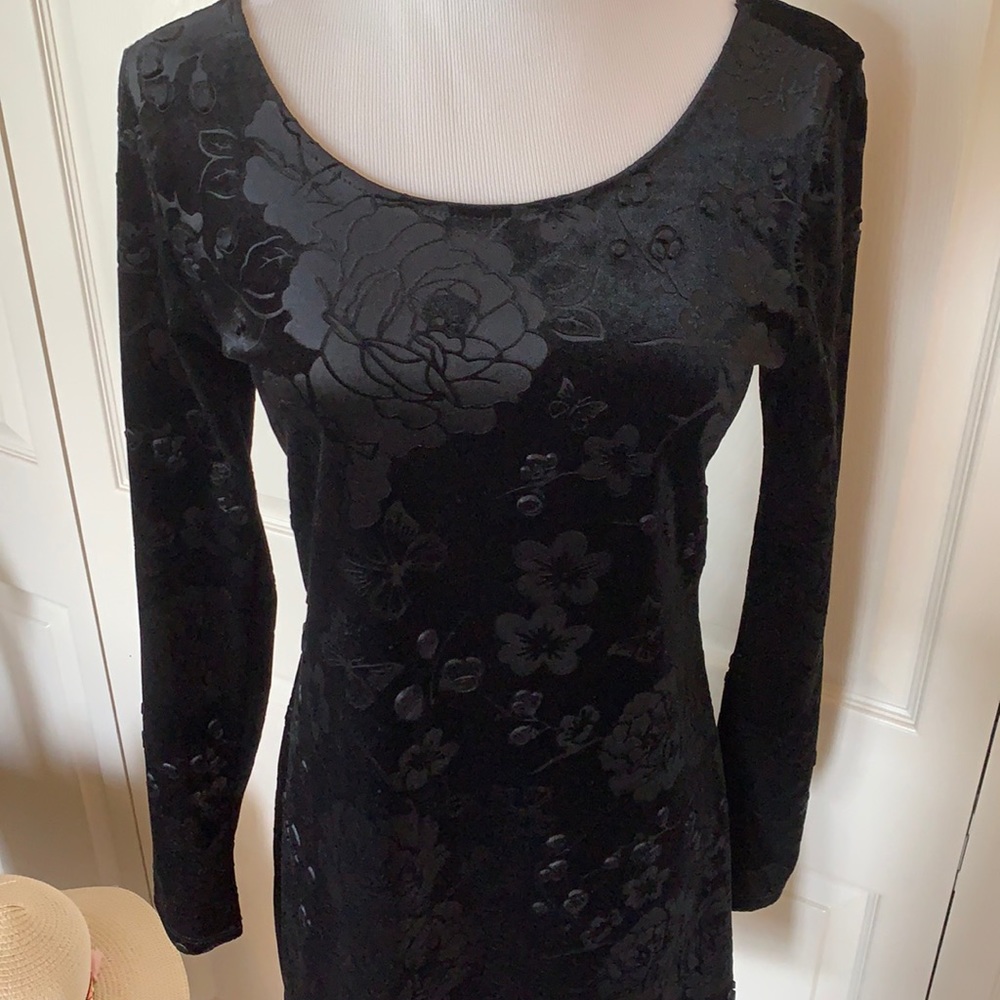 Black velvet long sleeve dress, small, (One Clothing Los Angeles /boutique)